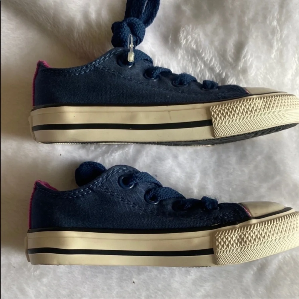 Converse Kids Navy and Pink Sneakers. Size 6